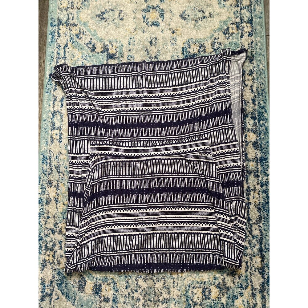 Maxi skirt with one side slot